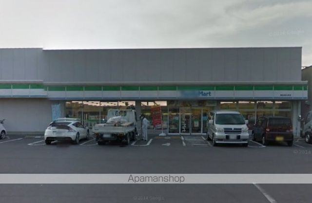 コンビニ　ファミリーマート高松太田上町店（コンビニ）まで98m
