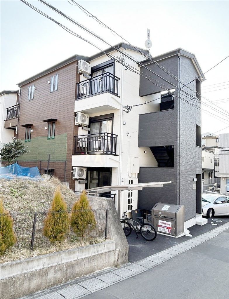 建物外観　インターネット使用料無料♪エアコン・照明・宅配ボックス完備♪