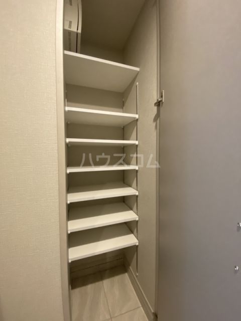 収納