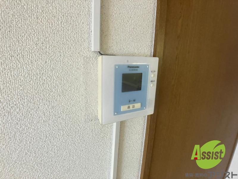 セキュリティ　ＴＶモニター付インターホンです。来客者の顔が見えるので安心！