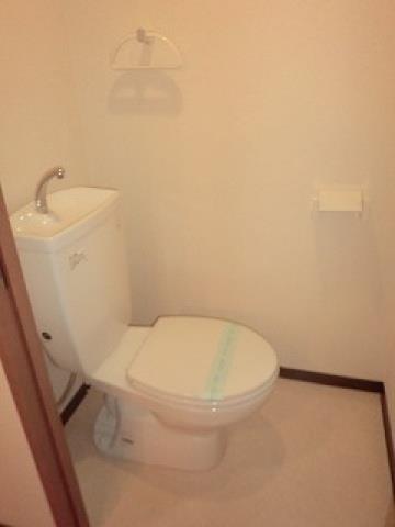 トイレ　お掃除の簡単にできる洋式トイレです♪