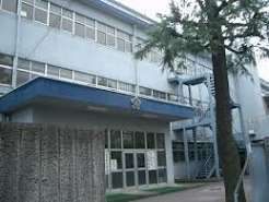 中学校　立川市立立川第三中学校（中学校）まで1326m