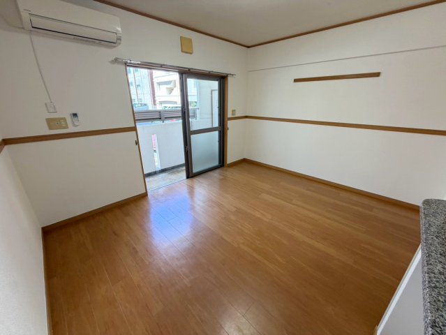 ベイトアマンの居間写真