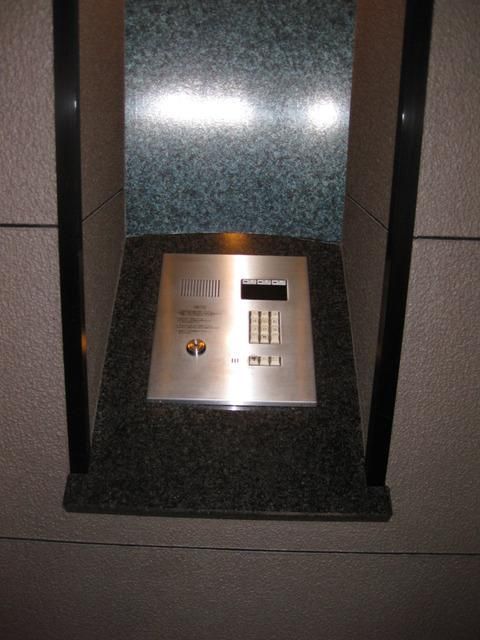 その他　オートロック（その他）まで10m