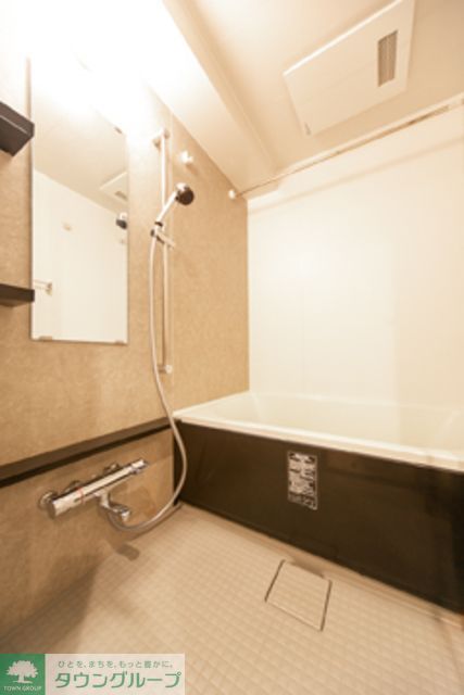 バス・シャワールーム　※写真は同タイプ住戸です。