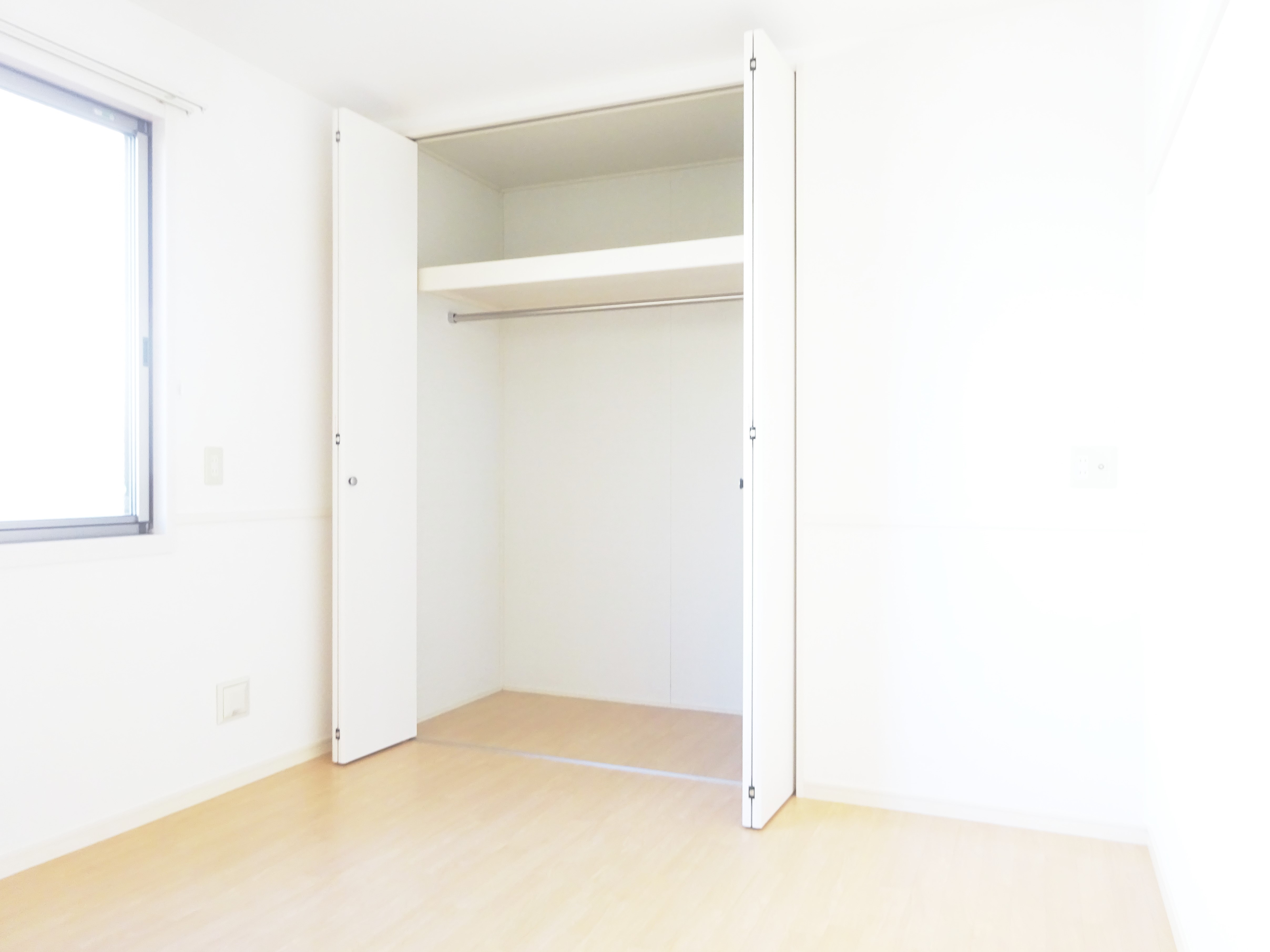 その他部屋・スペース　６．１帖洋室にクローゼットを完備。(別部屋画像・現況優先)
