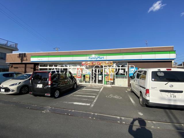 コンビニ　ファミリーマート 千葉松ヶ丘店（コンビニ）まで445m