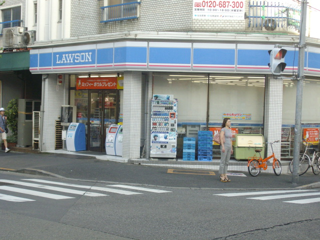 コンビニ　ローソン中野南台五丁目店（コンビニ）まで66m