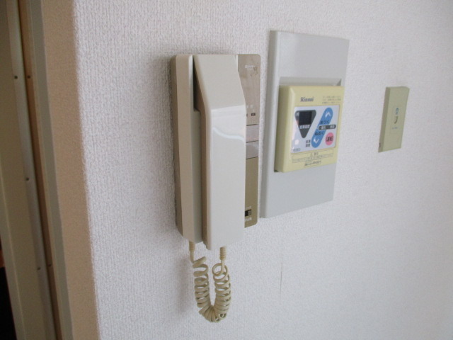 セキュリティ　室内にインターホンがあるので安心です