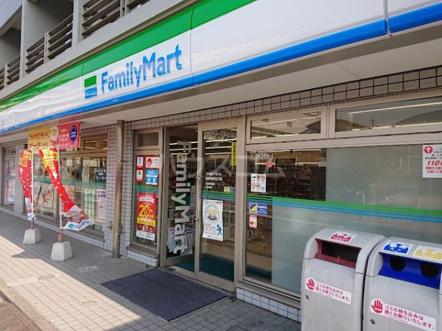コンビニ　ファミリーマート 西船橋駅北口店（コンビニ）まで157m