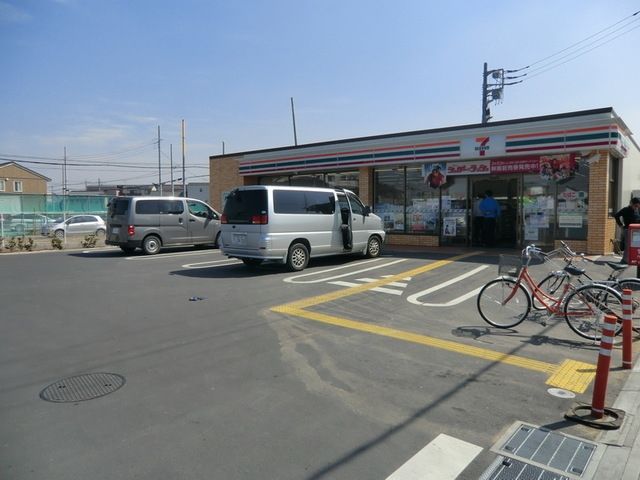 コンビニ　セブンイレブン三郷鷹野3丁目店（コンビニ）まで175m