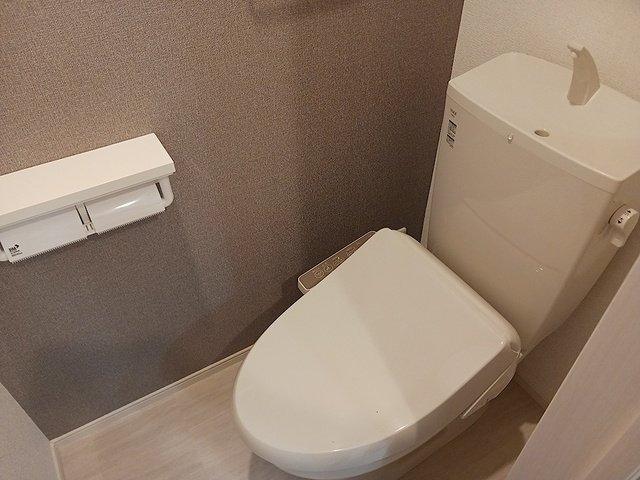 トイレ　シンプルで使いやすいトイレです