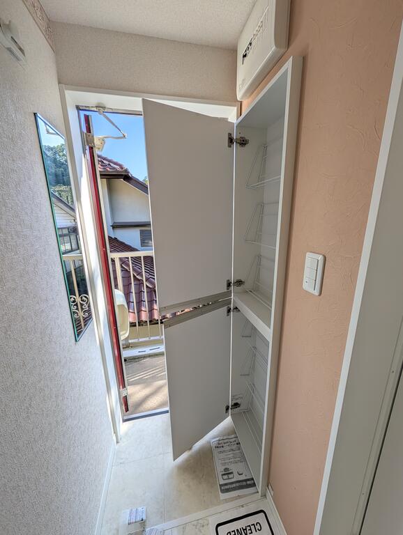 RIX船越の玄関写真
