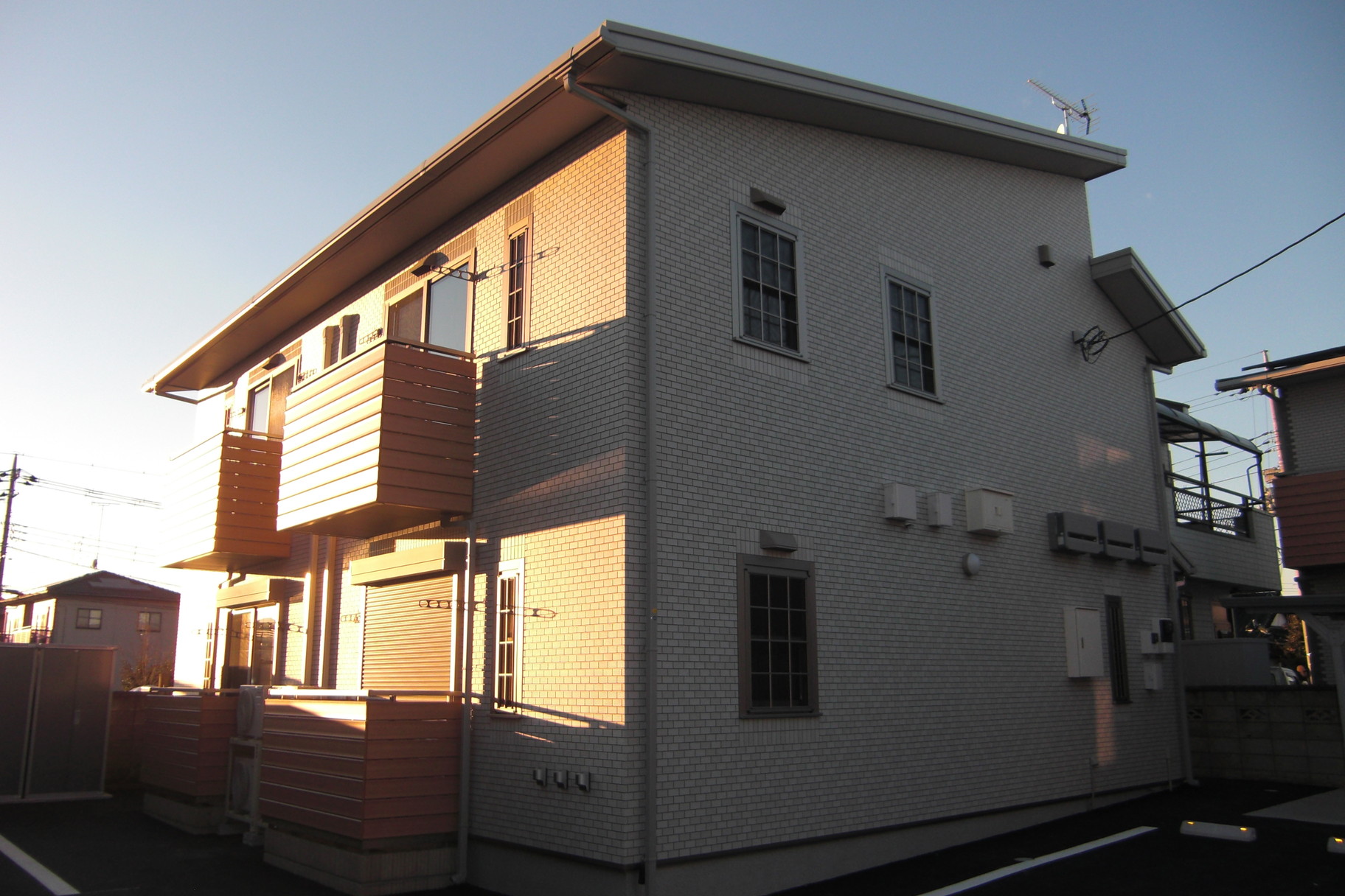 建物外観　パナソニックホームズ施工の単身者専用の1LDK。