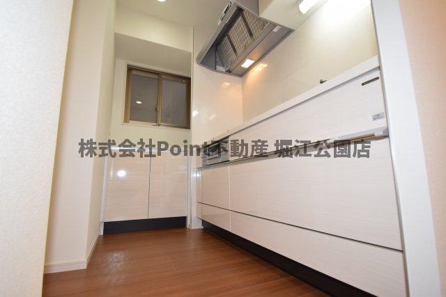 地下鉄御堂筋線 本町駅 徒歩2分 15階建 築9年のキッチン写真