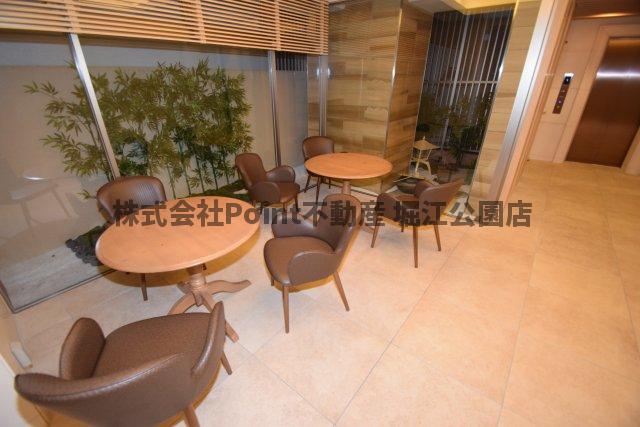 地下鉄御堂筋線 本町駅 徒歩2分 15階建 築9年の外観写真