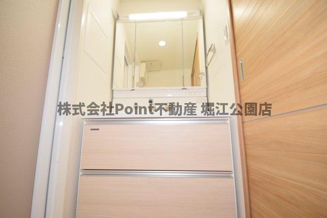 地下鉄御堂筋線 本町駅 徒歩2分 15階建 築9年の内装写真