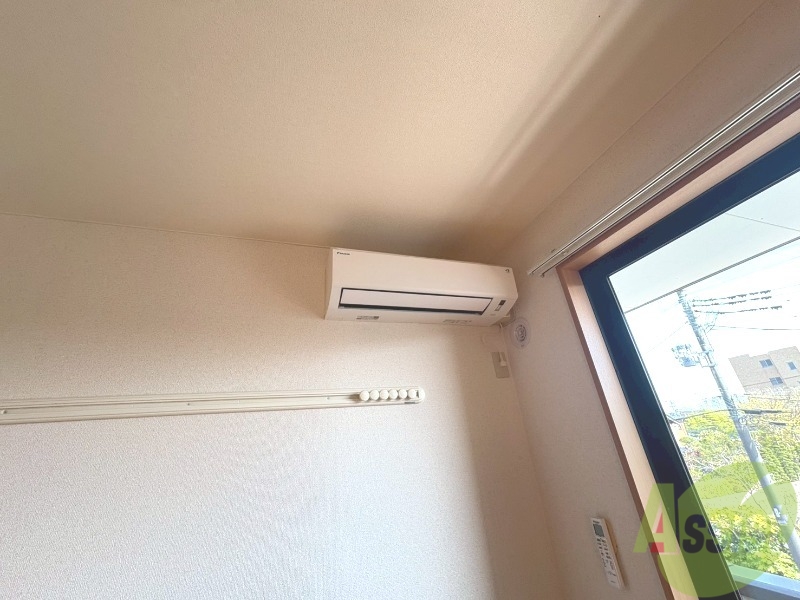 その他設備　エアコンが付いてるので春夏秋冬快適に過ごせます。