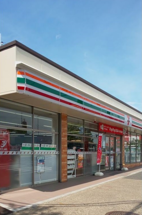 コンビニ　セブン-イレブン 横浜十日市場西店（コンビニ）まで113m