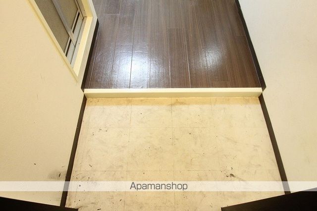 センチュリー新大阪の玄関写真
