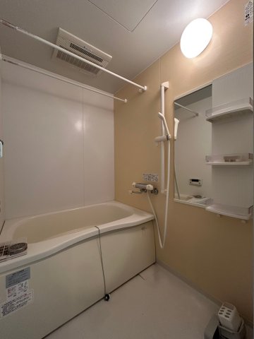 バス・シャワールーム　※同号室別部屋参考写真です。