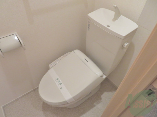 トイレ　トイレはお風呂と別にあるので清潔に使えていいですね～