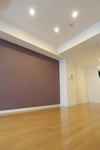 大明新城ビルの居間写真