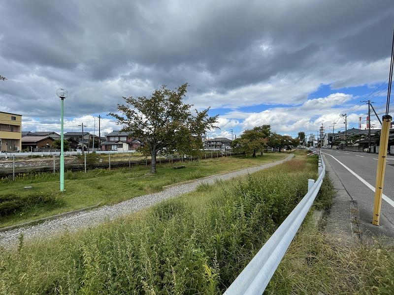 公園　新栗の木緑地（公園）まで903m