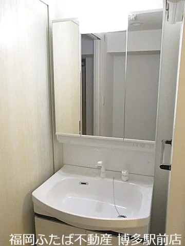 ルミエール箱崎駅前の内装写真