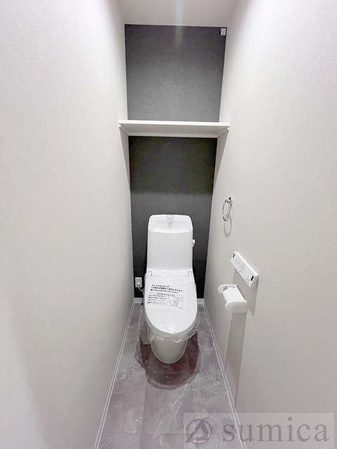 近鉄奈良線 若江岩田駅 徒歩14分 3階建 新築のトイレ写真