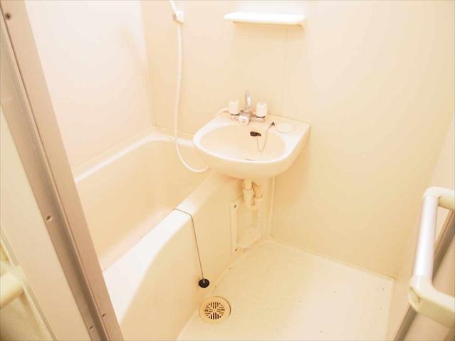 レオパレスエクセランの風呂写真