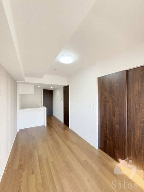 ONLYONE伊丹千僧の居間写真