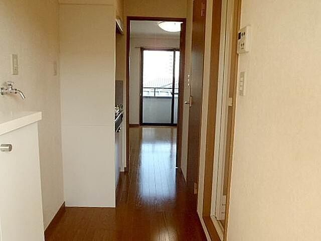 玄関　（別タイプ参考写真）エレンシア　豊島区高松２
