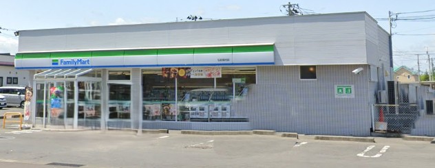 コンビニ　ファミリーマート弘前福村店（コンビニ）まで520m