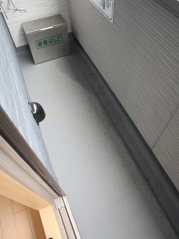 バルコニー　お洋服もしっかりかわきます