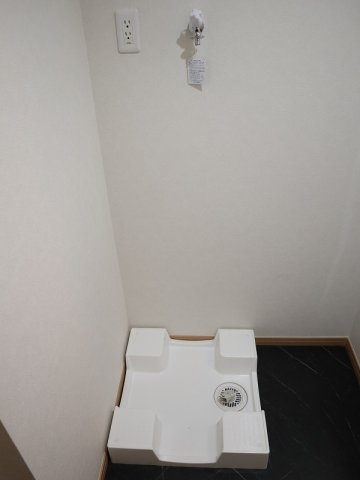その他　室内洗濯機置場です