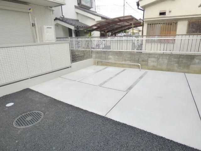 駐車場　バイク置場