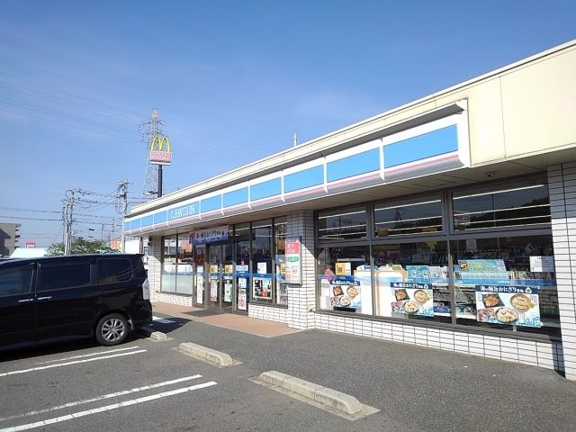 コンビニ　ローソン（コンビニ）まで500m