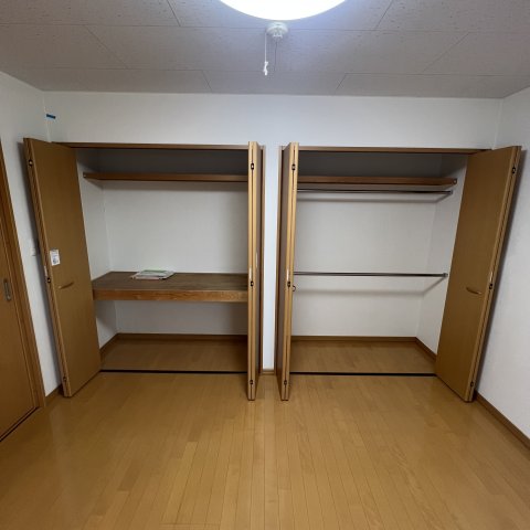 東町グレイスタウンEの内装写真