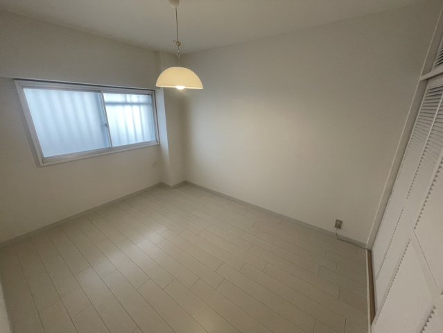 東急ドエル奈良パークビレッジ6号棟の居間写真