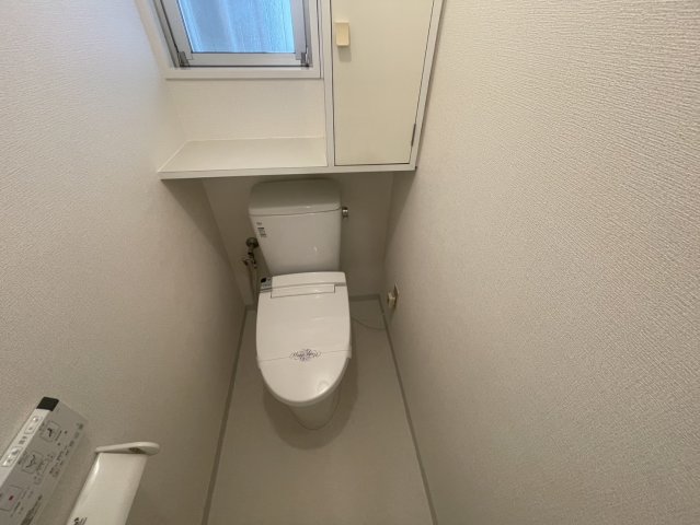 東急ドエル奈良パークビレッジ6号棟のトイレ写真