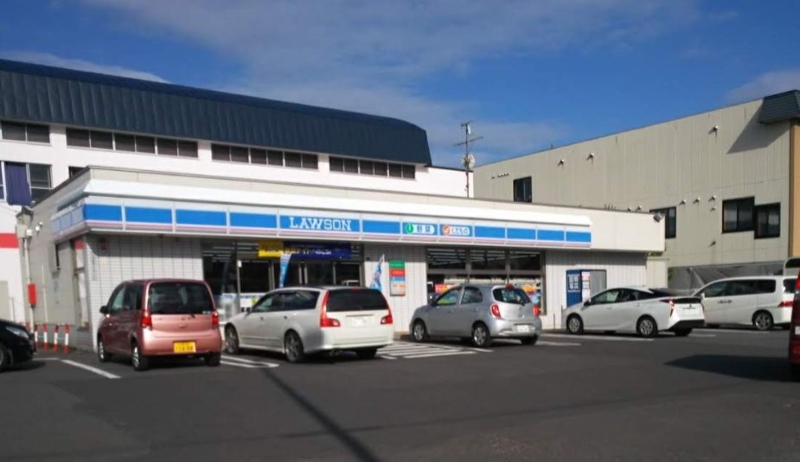 コンビニ　ローソン札幌北22東一丁目店（コンビニ）まで266m