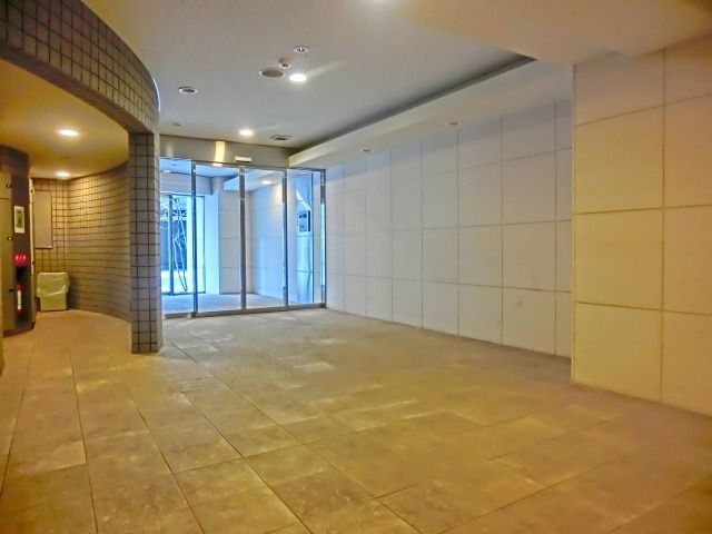 エントランス　ルクレ日本橋馬喰町