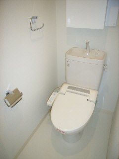 都営浅草線 浅草橋駅 徒歩4分 11階建 築19年のトイレ写真