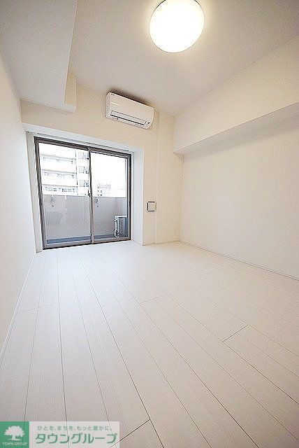 ザプレミアムキューブG潮見の居間写真