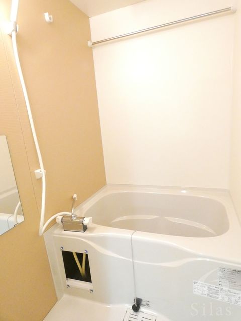 地下鉄今里筋線 だいどう豊里駅 徒歩7分 3階建 築7年の風呂写真