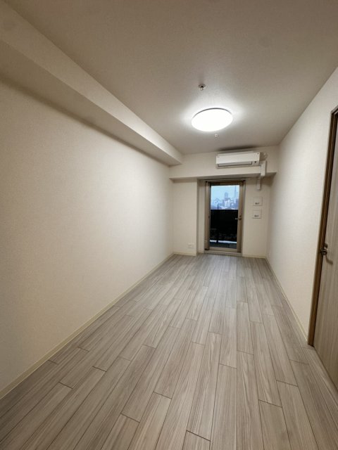 居室・リビング　※別号室の参考写真、現況優先※