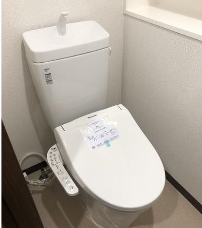トイレ　落ち着いたトイレです