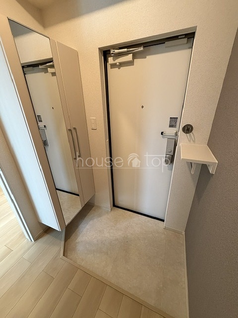玄関　◆実際のお部屋の写真です♪