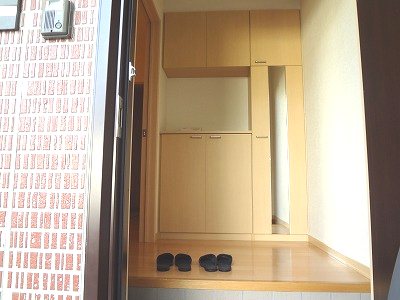 サニーフラット大村の玄関写真